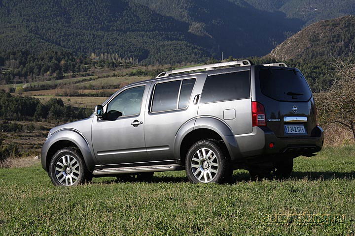 Тест Nissan Navara и Pathfinder: Массовый UpGrade