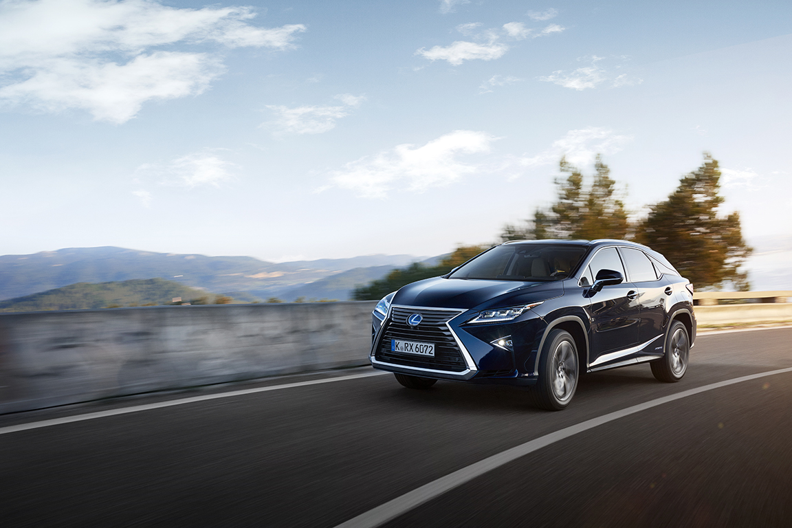 Lexus RX: Внеземная цивилизация