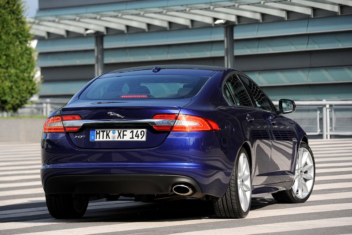 Jaguar XF: Путешествие в российскую глубинку Jaguar XF: Путешествие в российскую глубинку