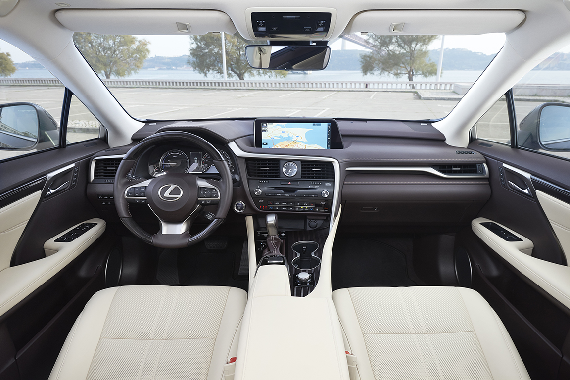 Lexus RX: Внеземная цивилизация