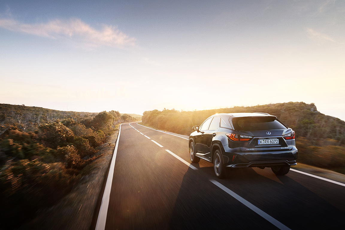Lexus RX: Внеземная цивилизация