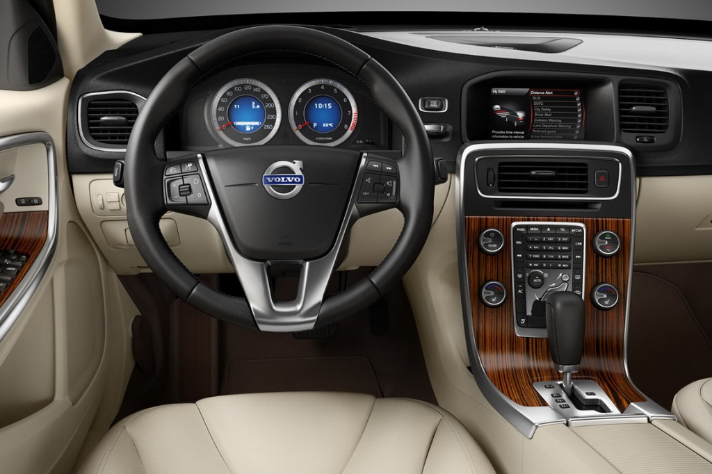 Volvo_S60_11_resize.jpg