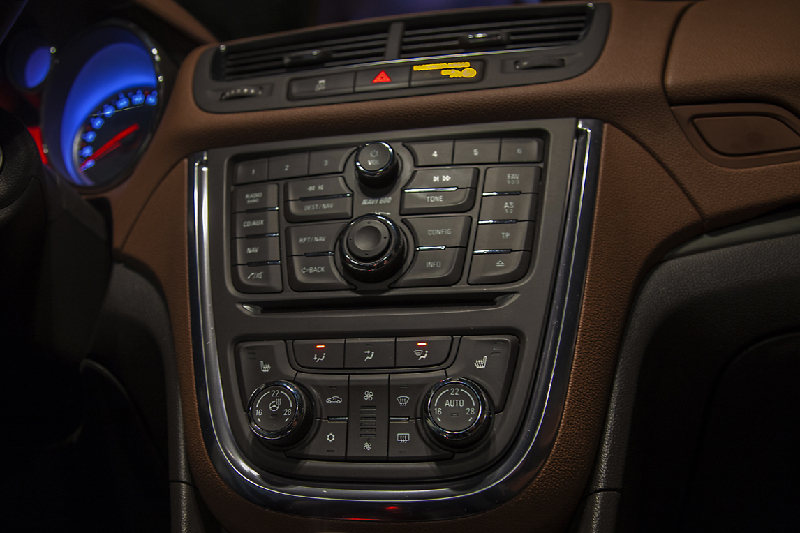 Opel_Mokka_0012.jpg
