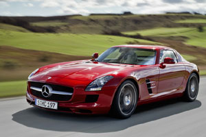 У Mercedes-Benz SLS AMG появится младший “брат”