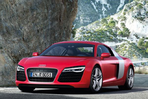 Audi рассекретила обновленный суперкар R8