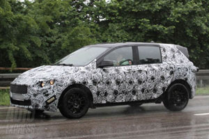 BMW обкатывает свою первую переднеприводную модель