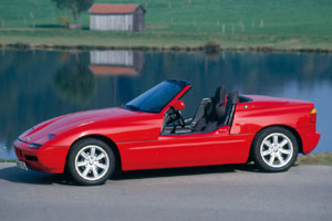 BMW отпраздновала 25-летие родстера Z1 