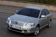 Toyota отзывает 184 тысячи автомобилей