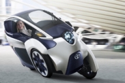 Toyota будет выпускать трехколесный автомобиль i-Road серийно