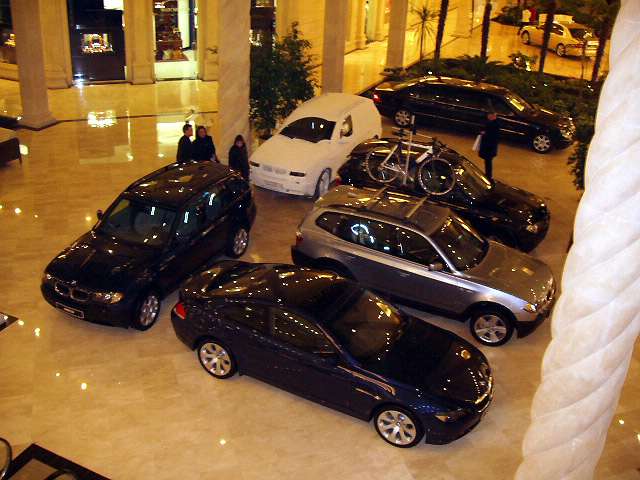 Три мировые премьеры Mercedes-Benz на Международном автосалоне в Женеве: купе CLS, родстер SLK и обновленный С-класс.