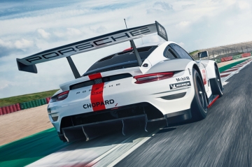 Porsche обновила гоночный спорткар 911 RSR