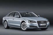 Названа стоимость гибридного седана Audi A8